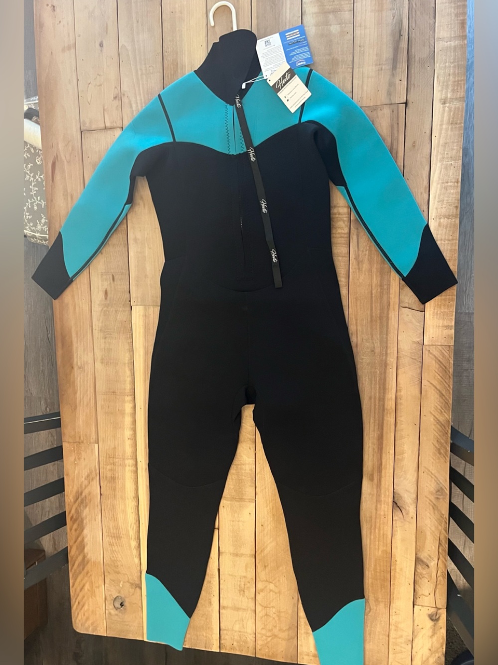 HEVTO Neoprene Coral I Wetsuit Full Body Surf Dive Suit Adult Small Black/ Blue
